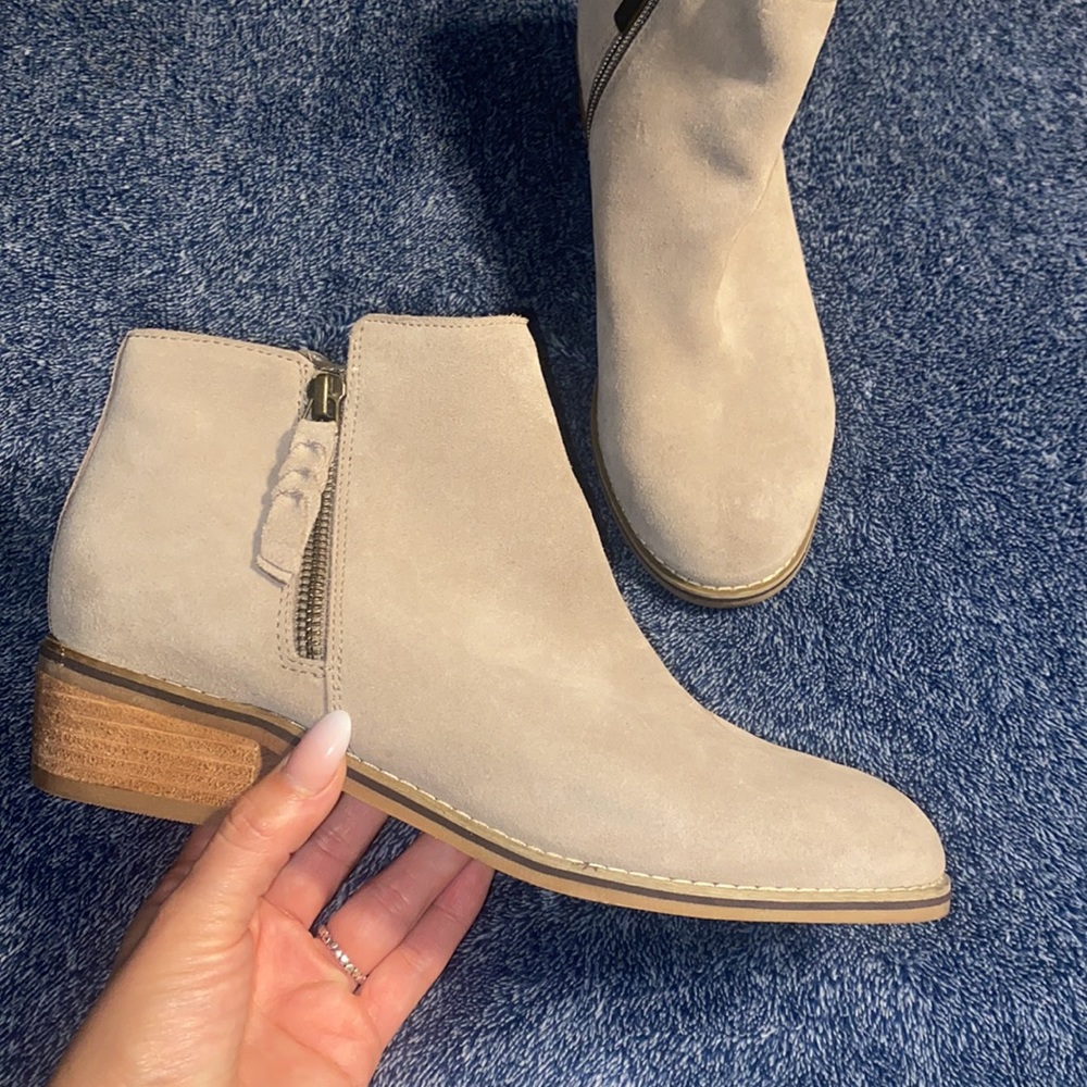 Blondo waterproof suede boots women’s 8.5